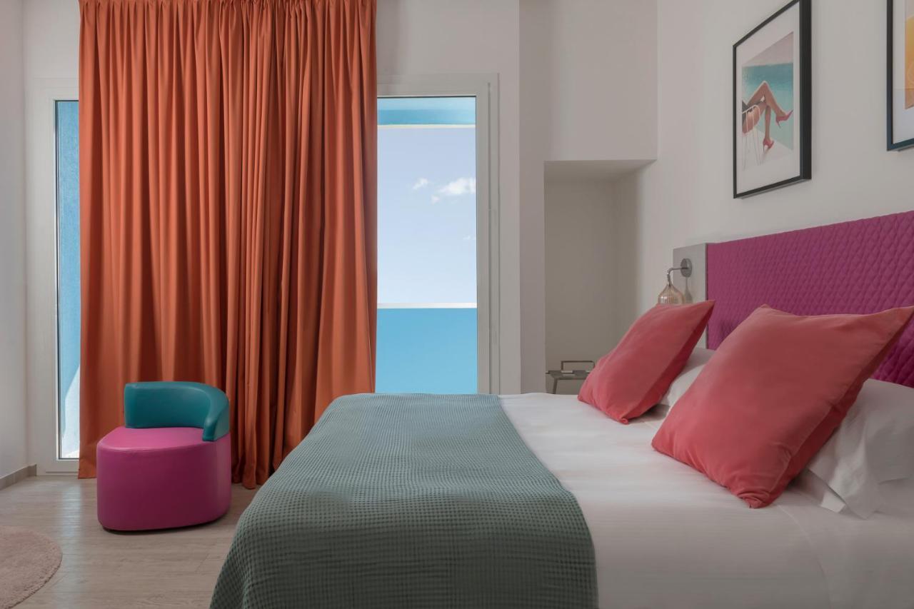 Hotel Rainbow ***S リミニ エクステリア 写真