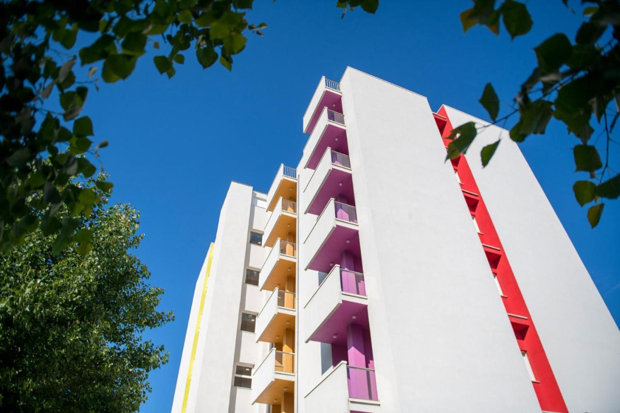 Hotel Rainbow ***S リミニ エクステリア 写真